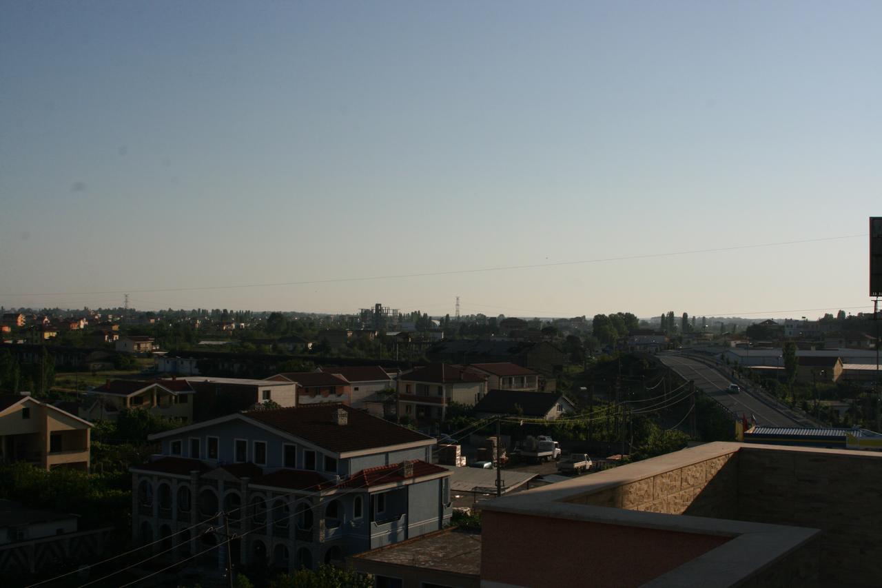 Hotel Siklad Lezhë Екстериор снимка