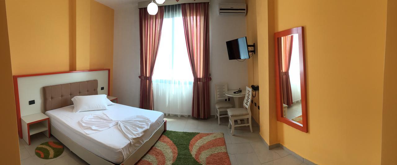 Hotel Siklad Lezhë Екстериор снимка